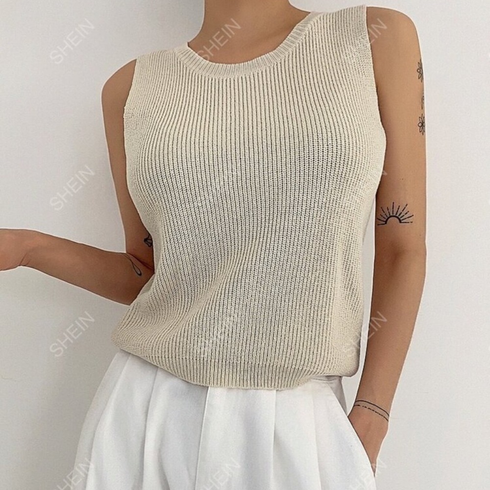 Ribbed knit sweater vest
